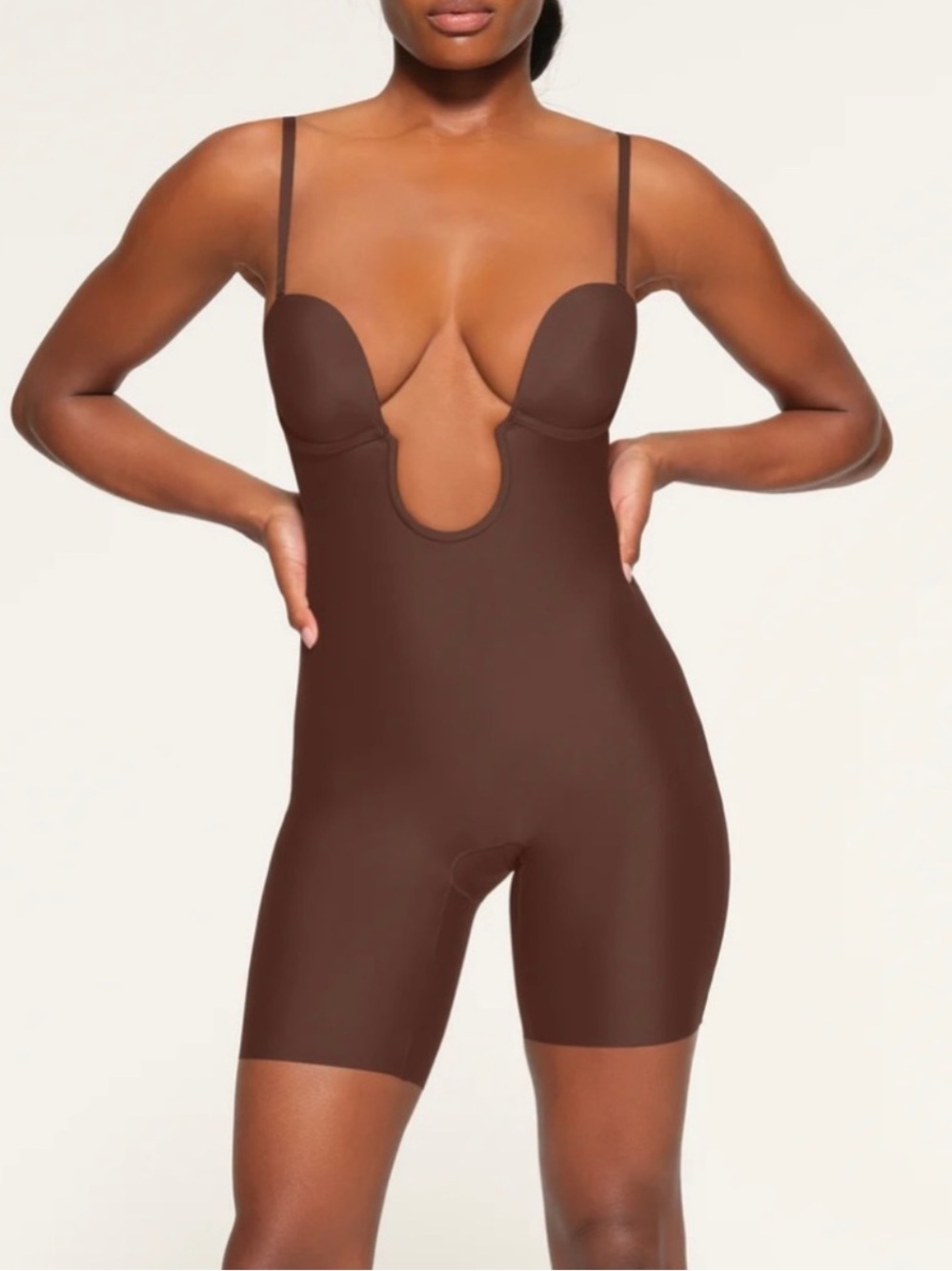 NWT SKIMS Deep Plunge Shape Wear Mid-Thigh Bodysuit - Brown Sz L